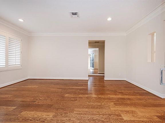 3rd image of 1827 Seamist Ct