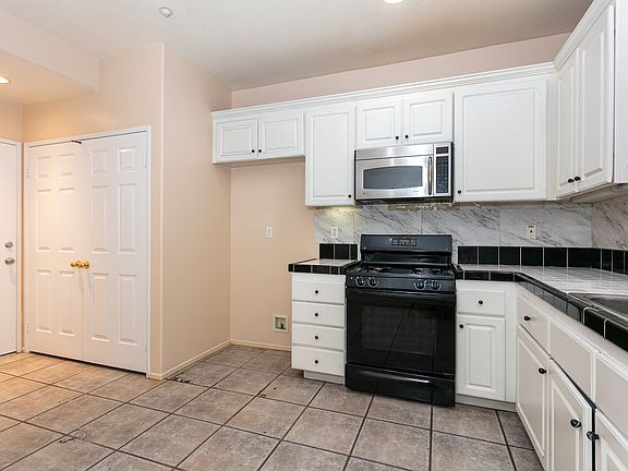 5th image of 1654 Moonseed Ln