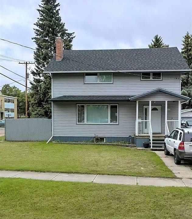 1st image of 186 2nd Ave N