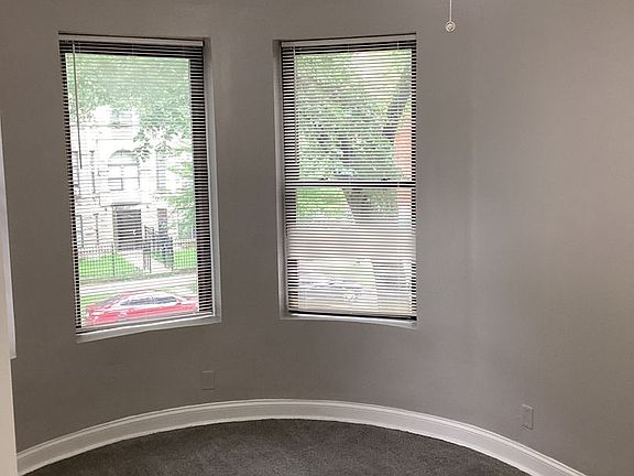 5th image of 5610 S Michigan Ave #5612-2