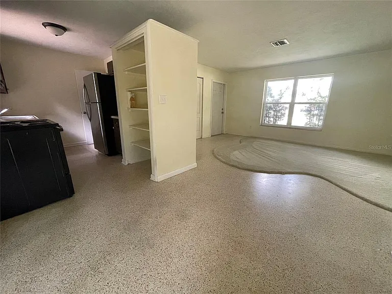 1324 Whitewood Dr — Photo 6