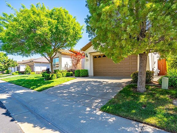 4th image of 2294 Langtree Dr