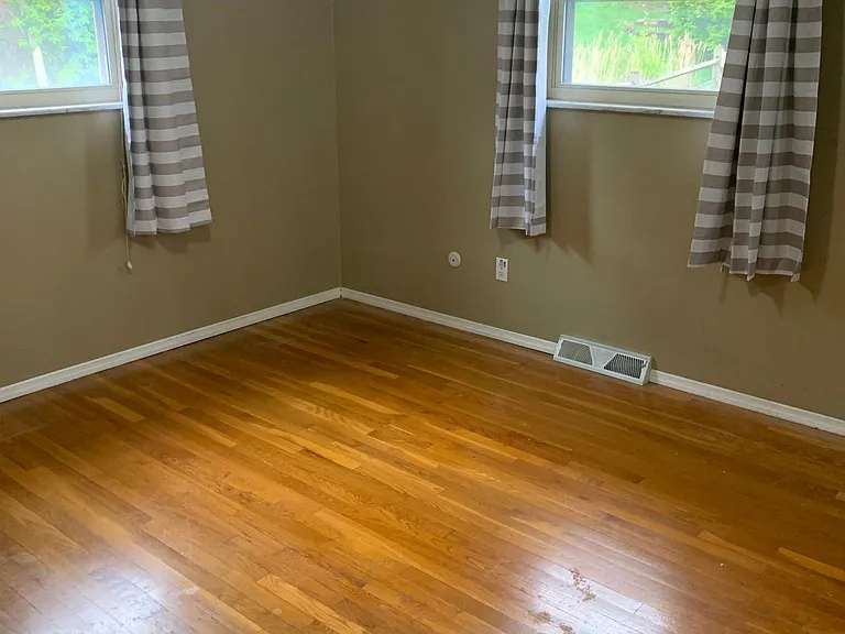 2359 Fairgreen Dr — Photo 6