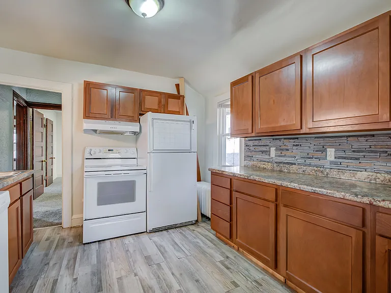 3314 Emerson Ave N — Photo 5