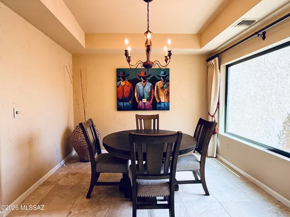 1216 E Camino Diestro, Oro Valley, AZ 85704