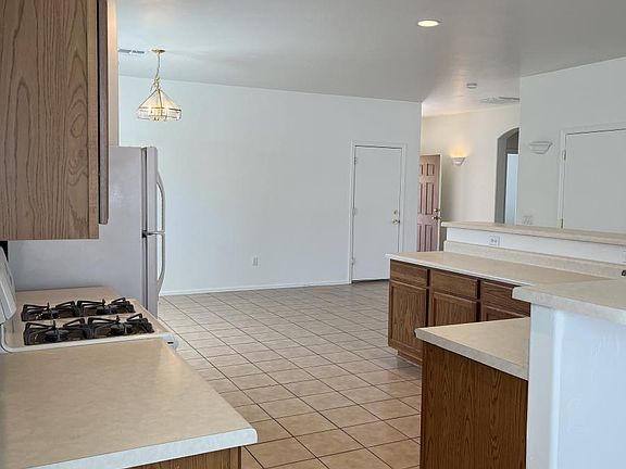 5th image of 5983 E Chaucers Dr