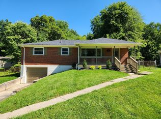 790 Fairway Dr, Cincinnati, OH 45245