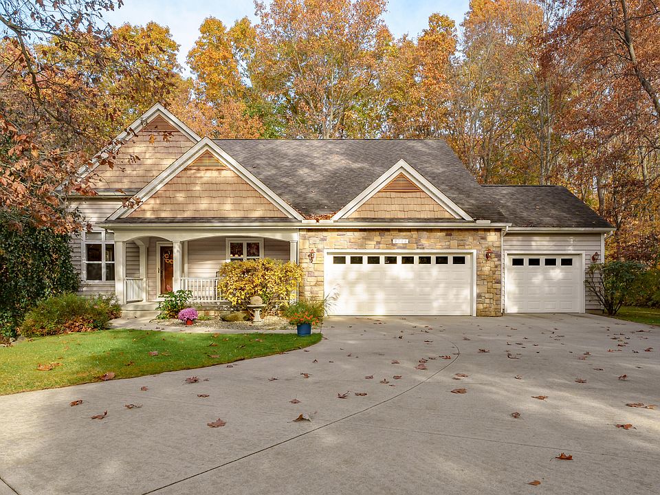1st image of 9286 Stratford Woods Trl
