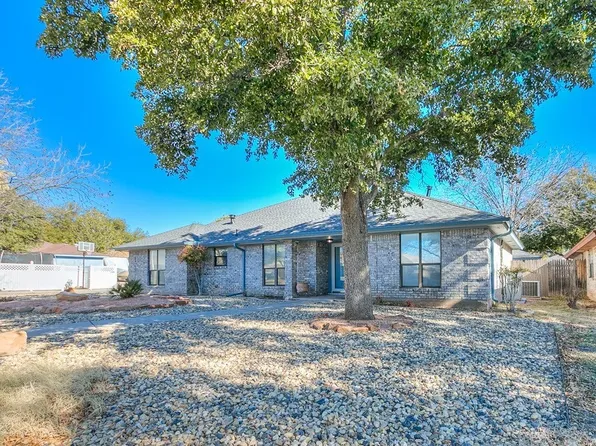 3438 Walnut Hill Dr, San Angelo, TX 76904