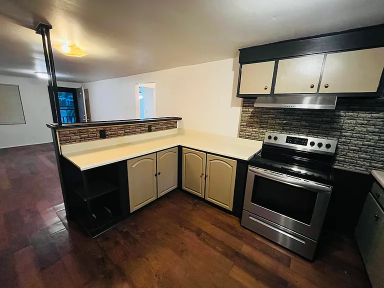 5325 Lime Ave — Photo 10