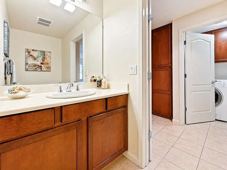 2502 Autumnvale Dr — Photo 6