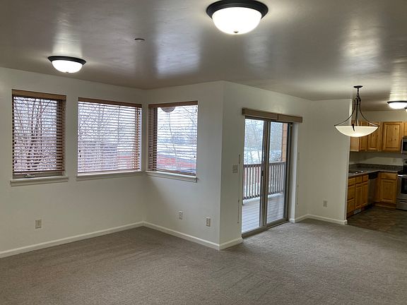 4th image of 7552 Mountain Laurel Dr APT C6