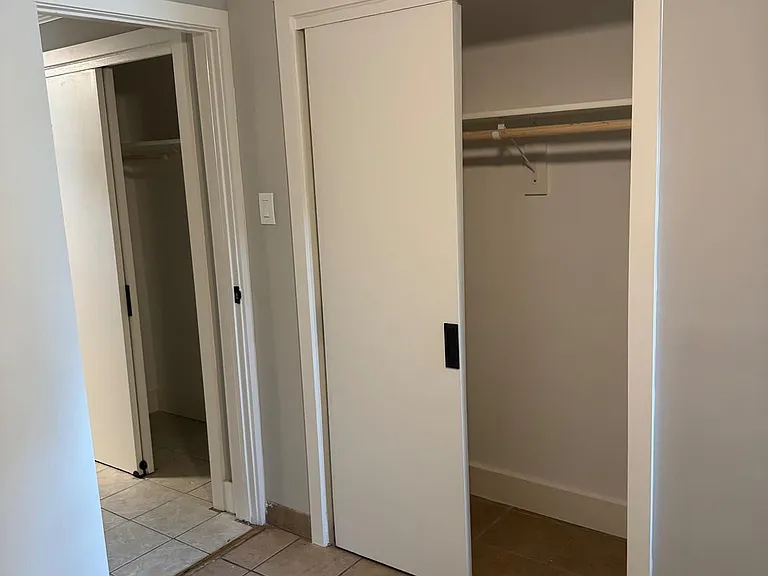 4253 Brooks St NE #B — Photo 15