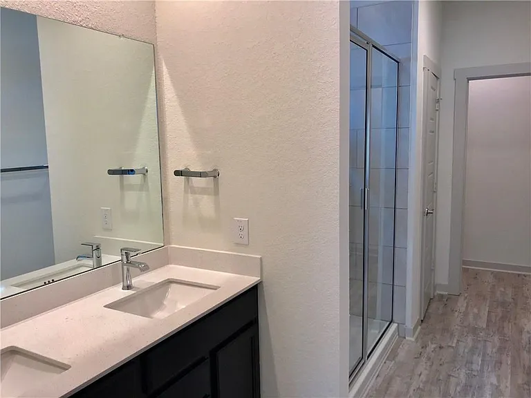 10408 Fulton Ave — Photo 9