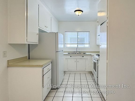 4th image of 1823 Colby Ave #4