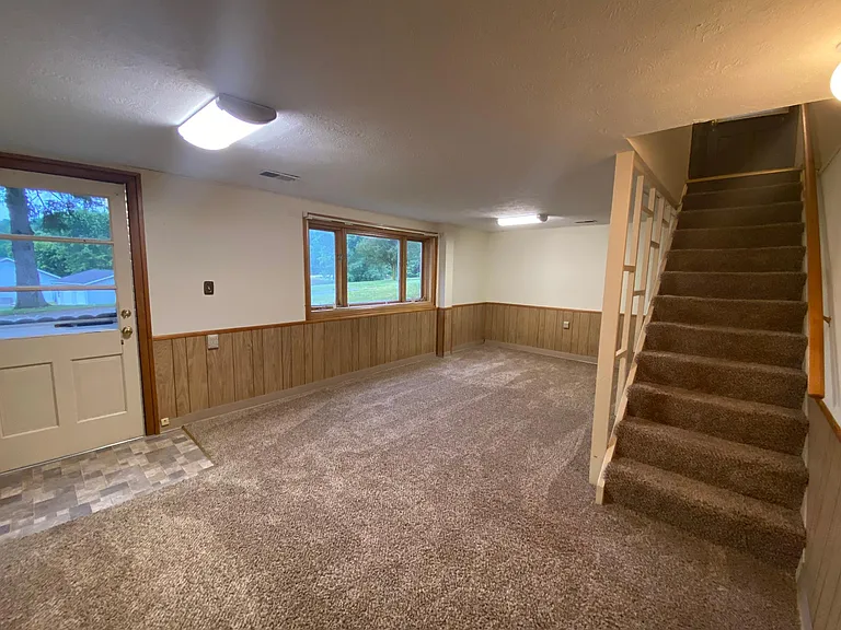 880 Church St — Photo 8