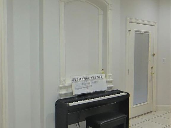 2nd image of 4600 Vermont Ave