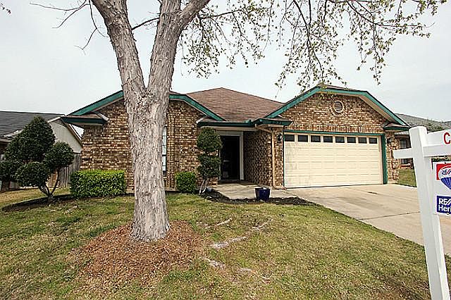 1st image of 6021 Hillglen Dr