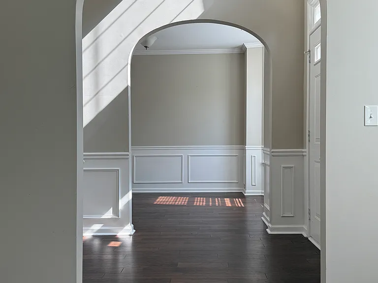 417 Holland Springs Dr — Photo 5