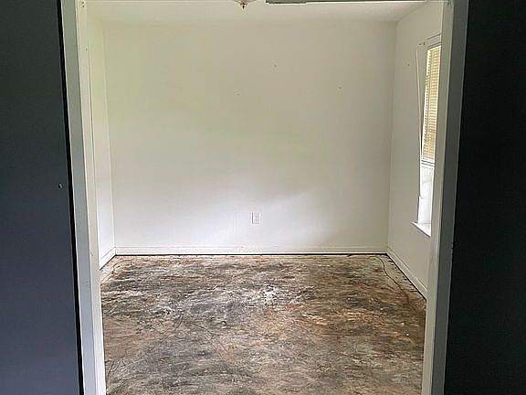 5th image of 111 Jay St