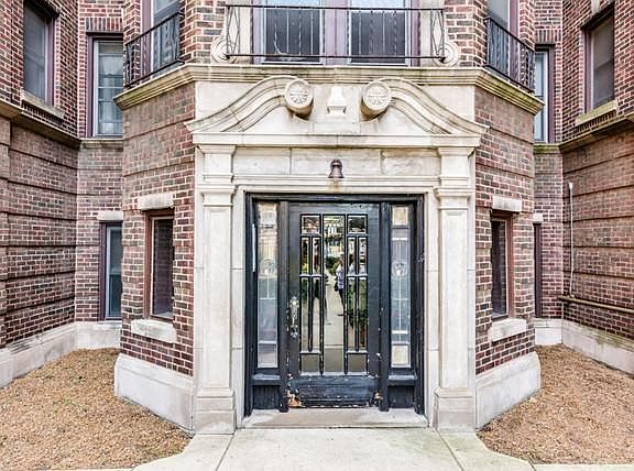 2nd image of 5331 S Dorchester Ave #2