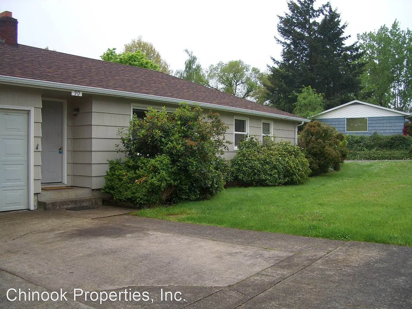 90 W 27th Ave photo 1