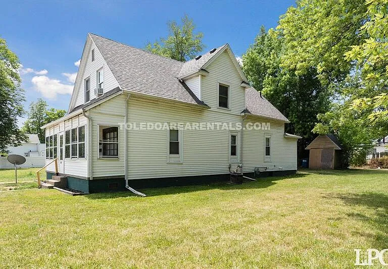 3843 Peru St #3 — Photo 16