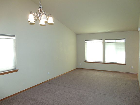 5th image of 11821 57th Ave NE