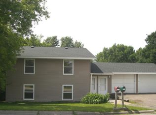611 Freeman Ave S #1, Delano, MN 55328