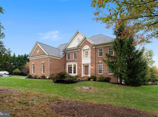 10195 Simpson Ln, Burke, VA 22015