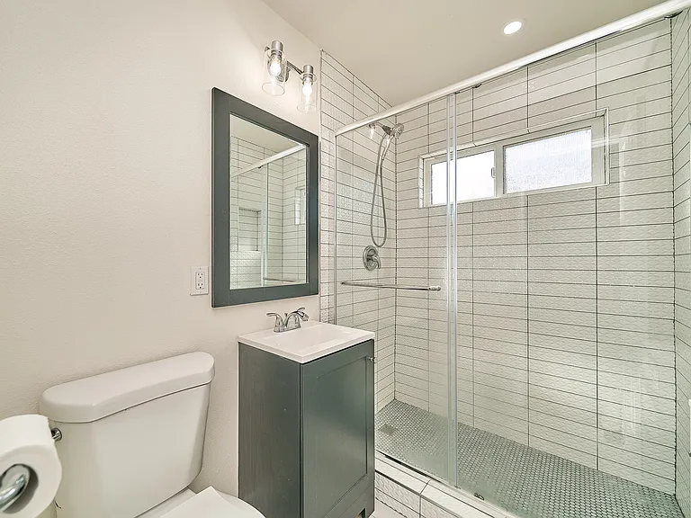 13007 Duffield Ave — Photo 5