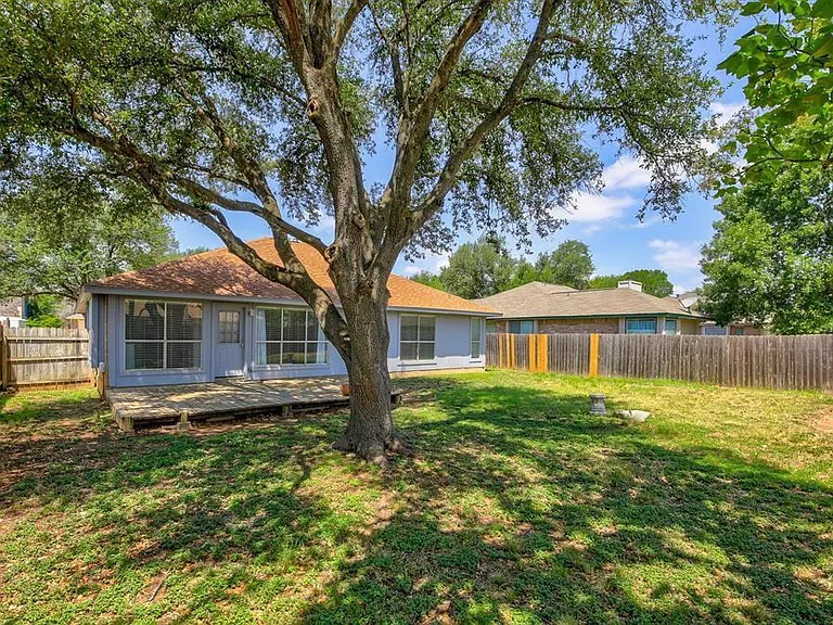 502 Eaglecreek Dr — Photo 23
