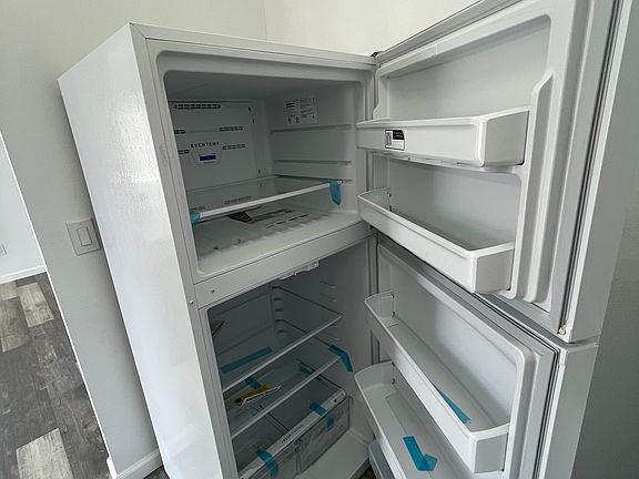 4th image of 2330 N Grand Ave APT 8