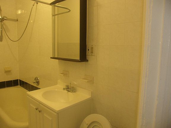 5th image of 209-34 41ave
