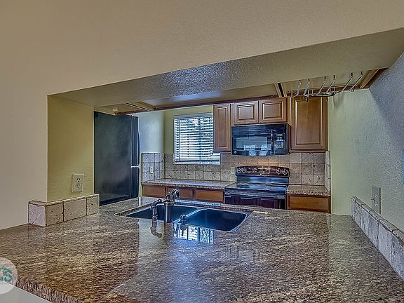 4th image of 1918 Rosemarie Ln Unit 113