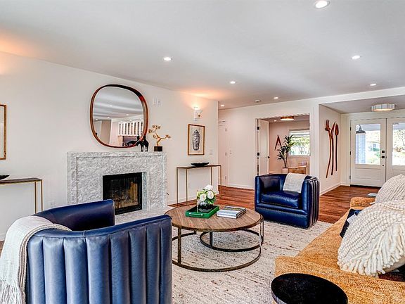 4th image of 8841 Oakmont Drive