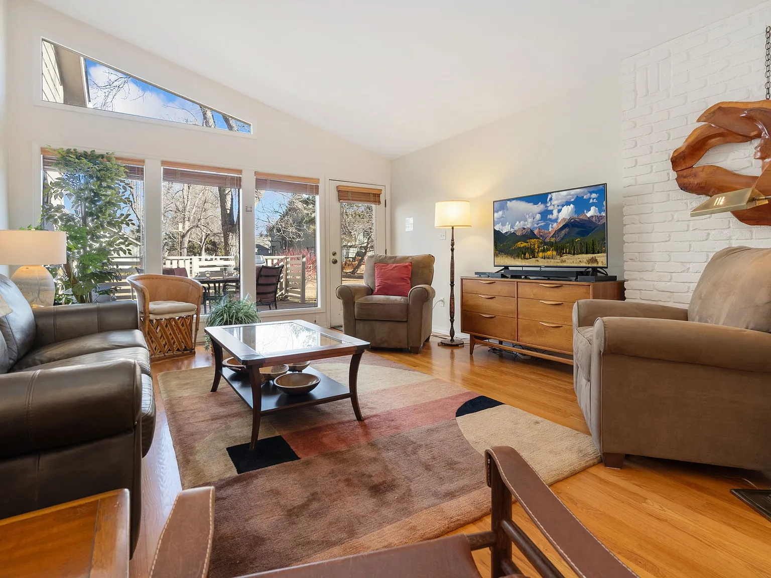 2 bed, 1400 sqft, $3,250 — Photo 1