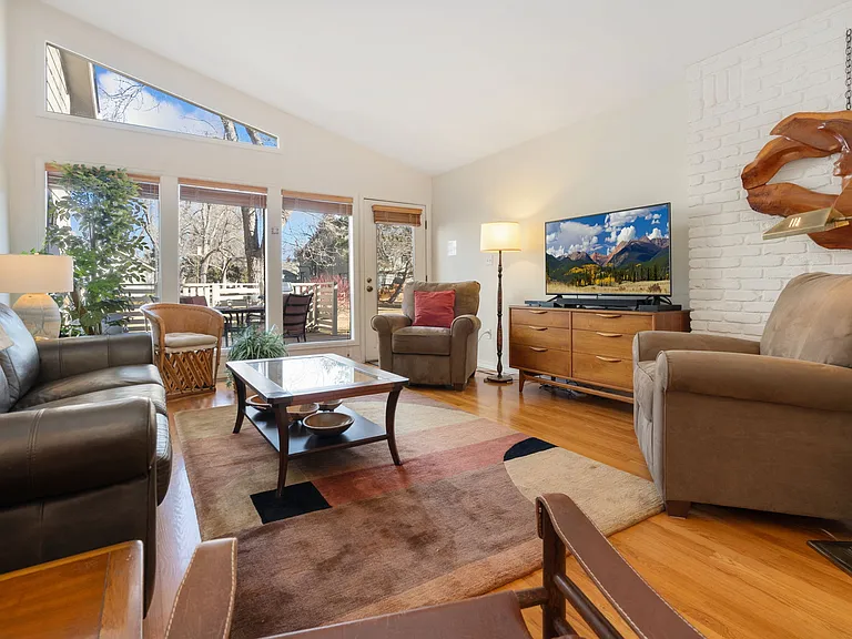 1012 Sailors Reef — Photo 1