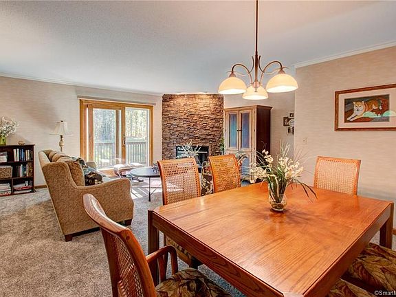 3rd image of 215 Candlewood Dr #215