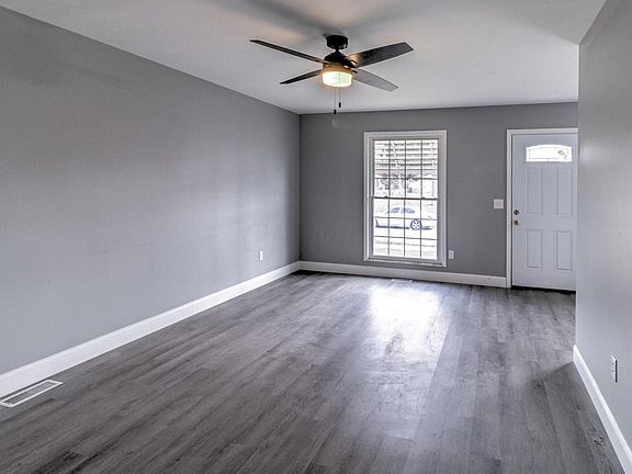 3rd image of 2461 Azelda St