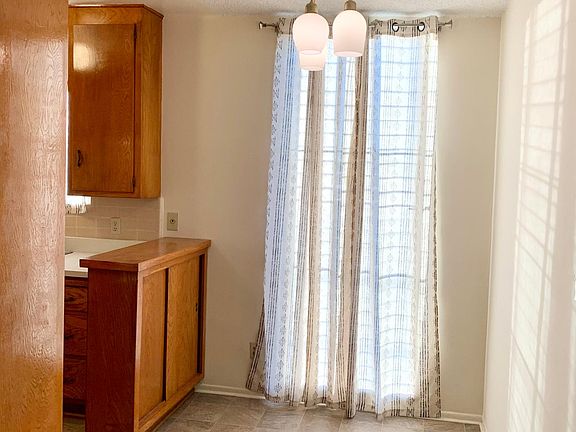 5th image of 1222 N New Hampshire Ave #14