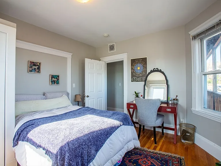 8 Belmont St #2 — Photo 10