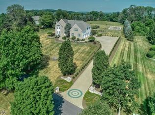 7 Apple Ln, Califon, NJ 07830