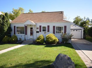 757 S 7th Ave, West Bend, WI 53095