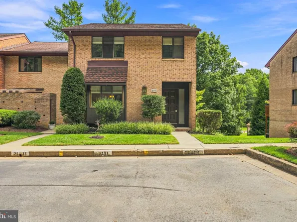 2111 Chapel Valley Ln, Lutherville Timonium, MD 21093