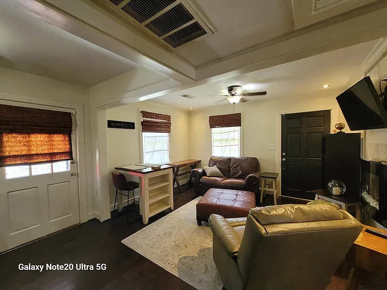 2141 Windsor Ave — Photo 19