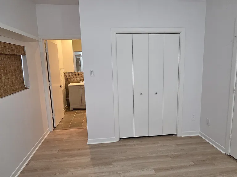 Bedroom with ensuite bathroom on 3rd floor.