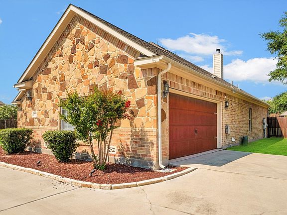 4th image of 7037 Hallie Heights