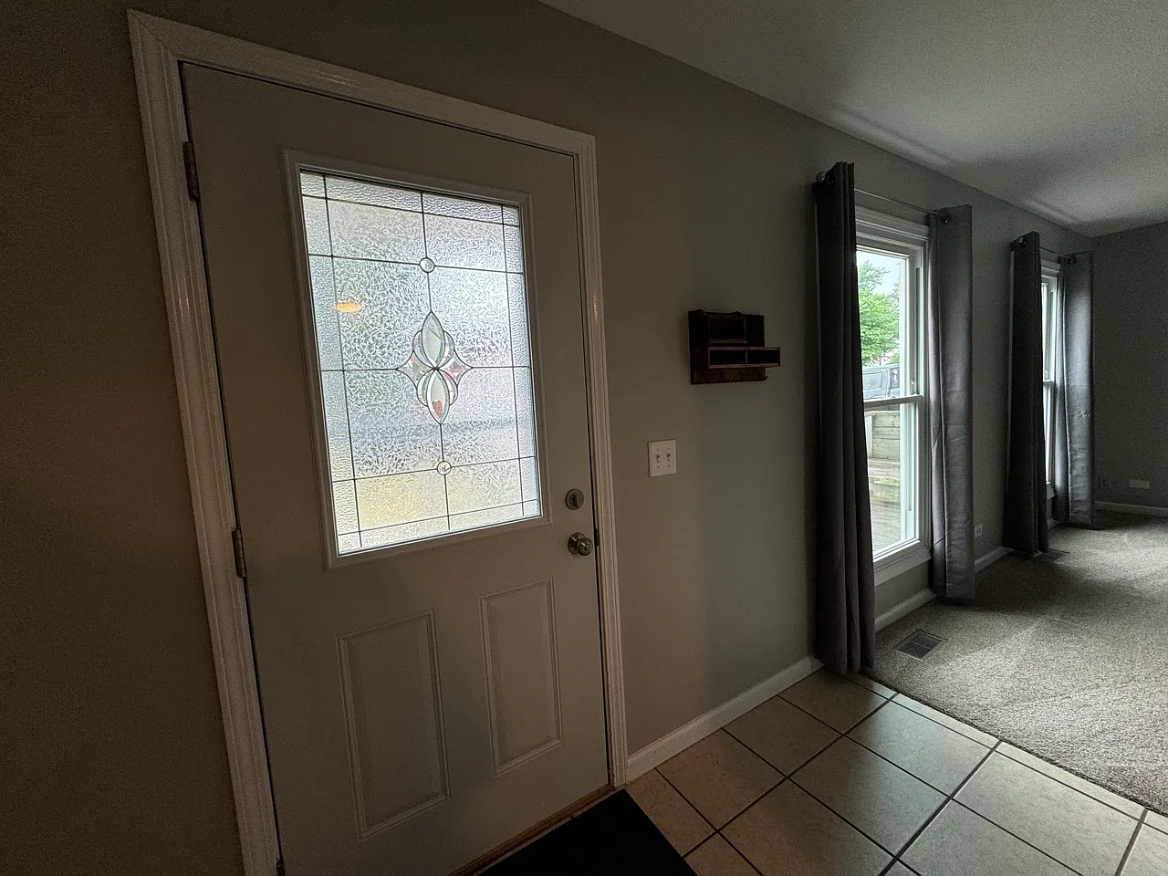 3 bed, 1.5 bath, 1580 sqft, $2,600 — Photo 3