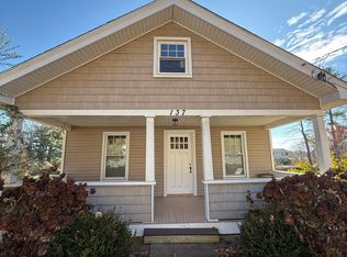 137 E Main St, Branford, CT 06405